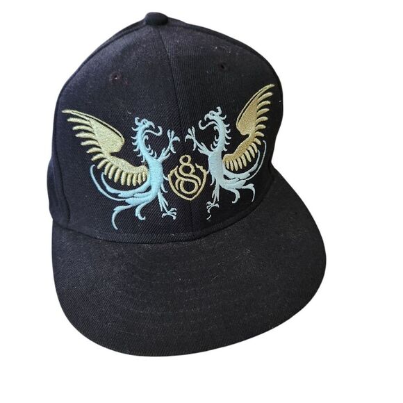 Eight 732 Mens Black Cap with Embroidered Dragons Size 7 5/8 - Picture 1 of 7